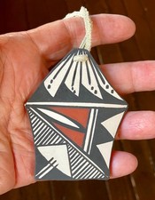 Dorothy Sanchez Acoma Pueblo Art Pottery Native American Christmas Ornament