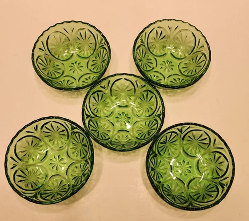 Vintage Anchor Hocking Green Medallion 4.5” dip dessert Bowl Starburst Pattern