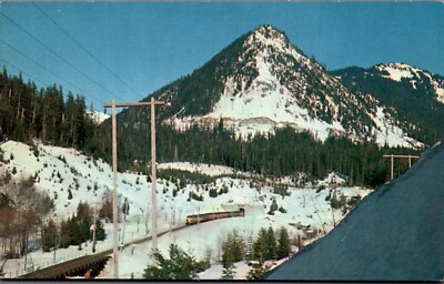 POSTCARD RAILROAD GEAT NORTHER RAILWAY TUNNEL THROUGH CASCADE MOUNTAINS
