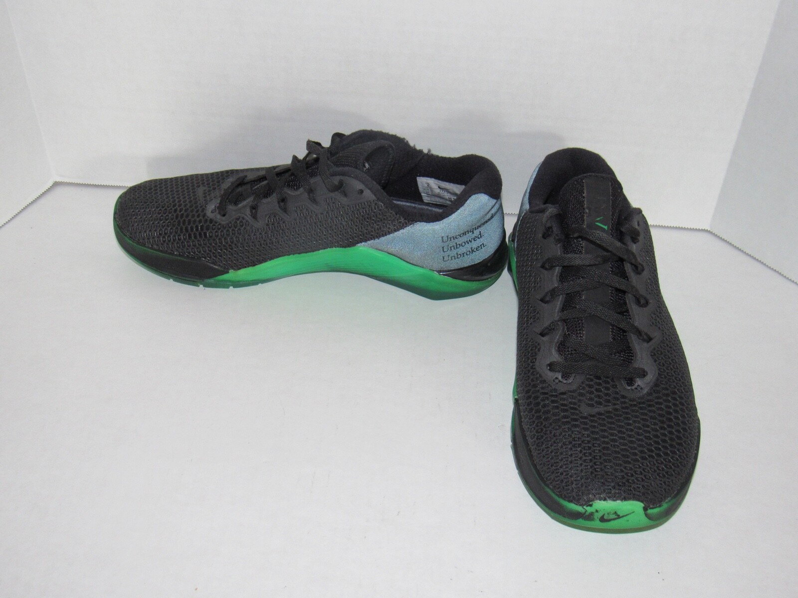 nike metcon invictus