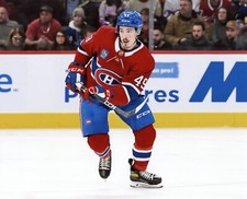 Rafael Harvey-Pinard Montreal Canadiens UNSIGNED 8x10 Photo (L1)