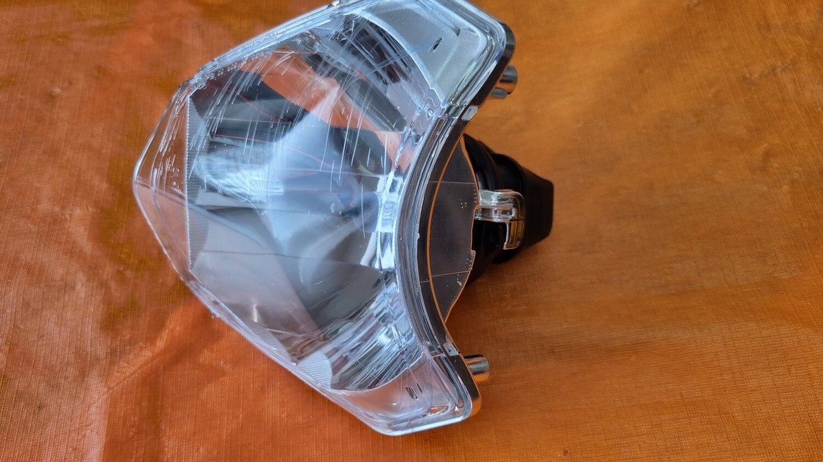 KTM EXC ヘッドライト 新品 78114001000 KTM EXC ヘッドライト 新品 78114001000 ヘッドライト KTM EXC