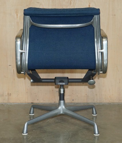 RARE ORIGINAL HERMAN MILLER BLUE LINEN EAMES EA217 SOFTPAD OFFICE SWIVEL CHAIR - Picture 22 of 24