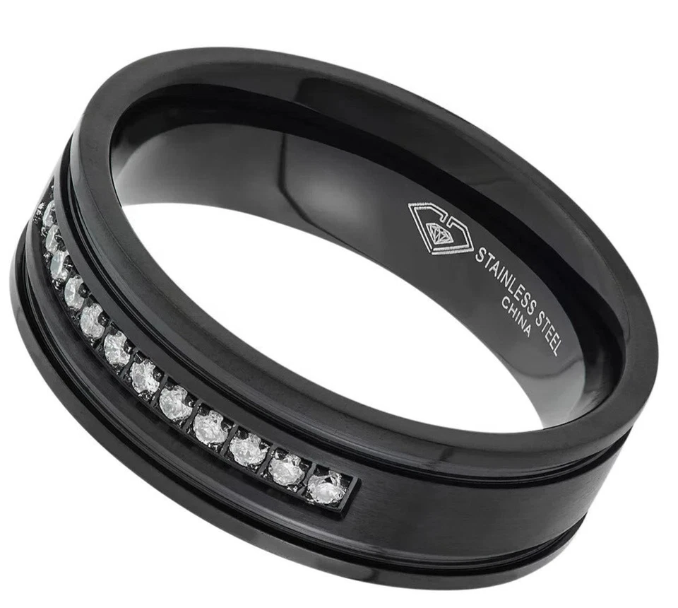 Anillo de compromiso de boda de acero inoxidable chapado en iones negros con diamantes de 1/6 quilate Foto 2 de 2