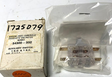Arrow Hart 34300-332 Auxiliary Contact Switch - NEW