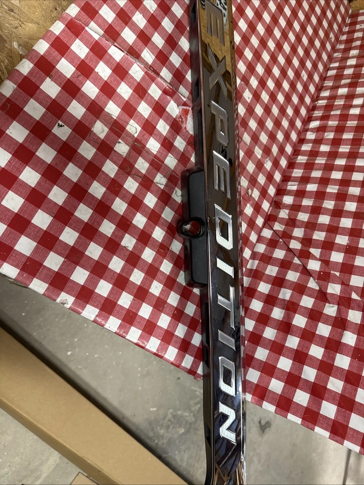 2018 2019 2020 2021 Ford Expedition Liftgate Panel Finish Molding Crome - Image 4 of 4
