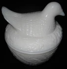 Vintage Avon Milk Glass Nesting Bird Dove Candy / Trinket Dish w/ Lid