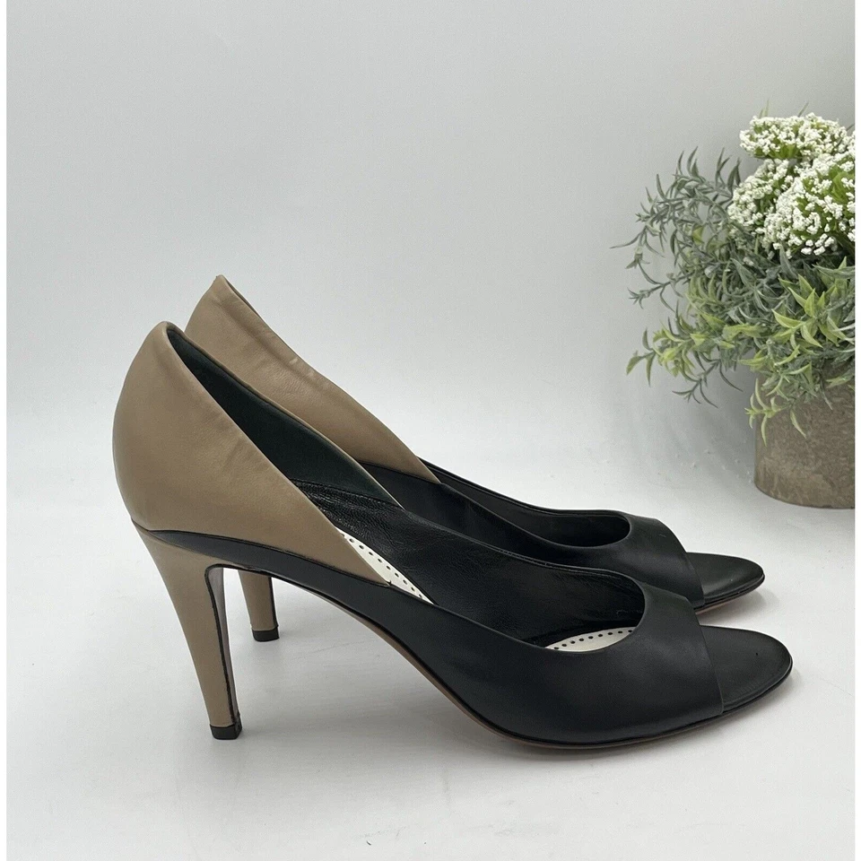 Moschino Cheap & Chic Color Block Black Tan Leather Peep Toe Pumps Sz 40/9.5 - Image 3 of 4