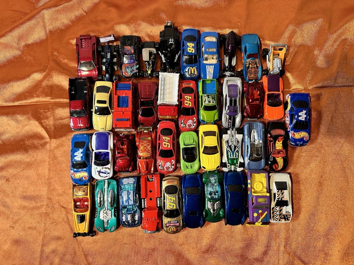 Hot Wheels Lot Of 41 Cars - Toys 90s 2000s | eBay