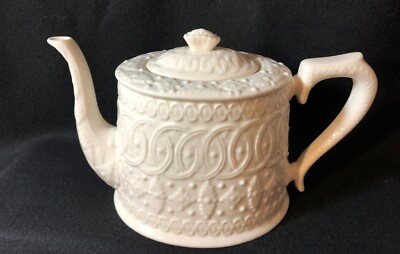 NEW!   Two s Company    TEAPOT  Thatcham Creamware