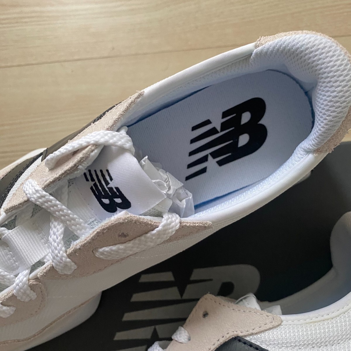 New Balance 327 White Black Mens Sneakers MS327CWB ✓Multiple