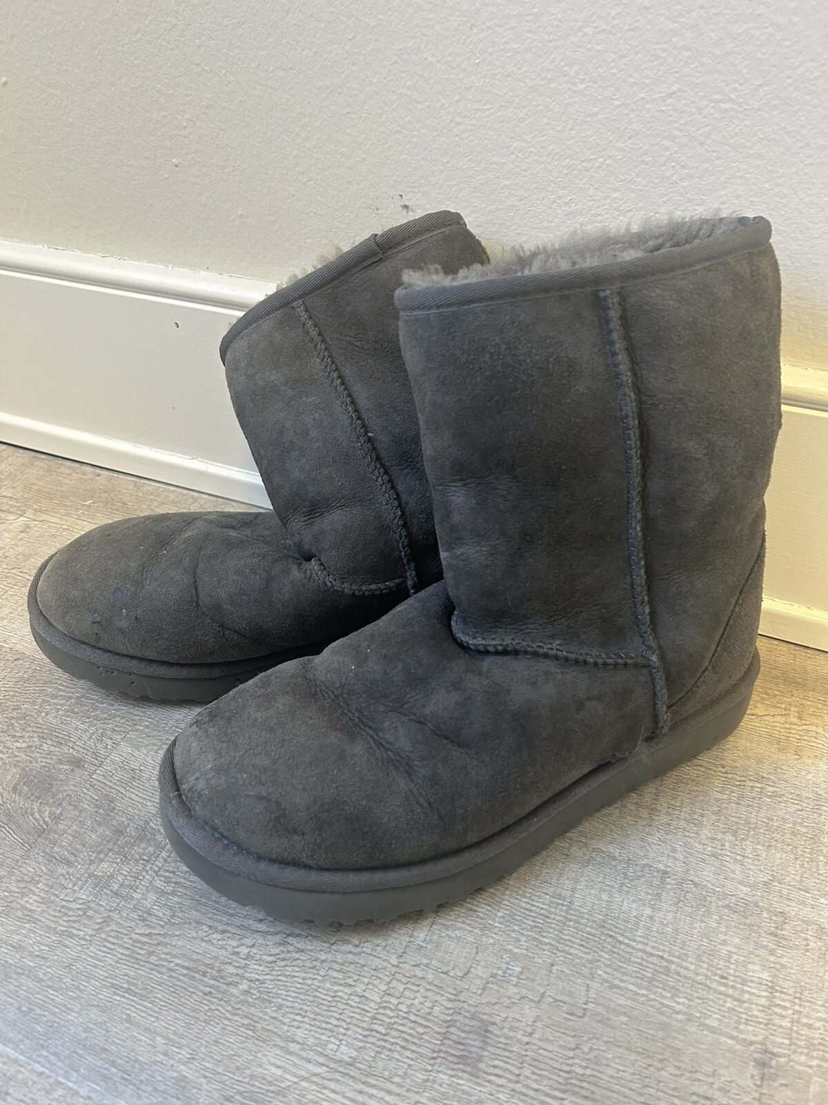 Grey Uggs - image 3