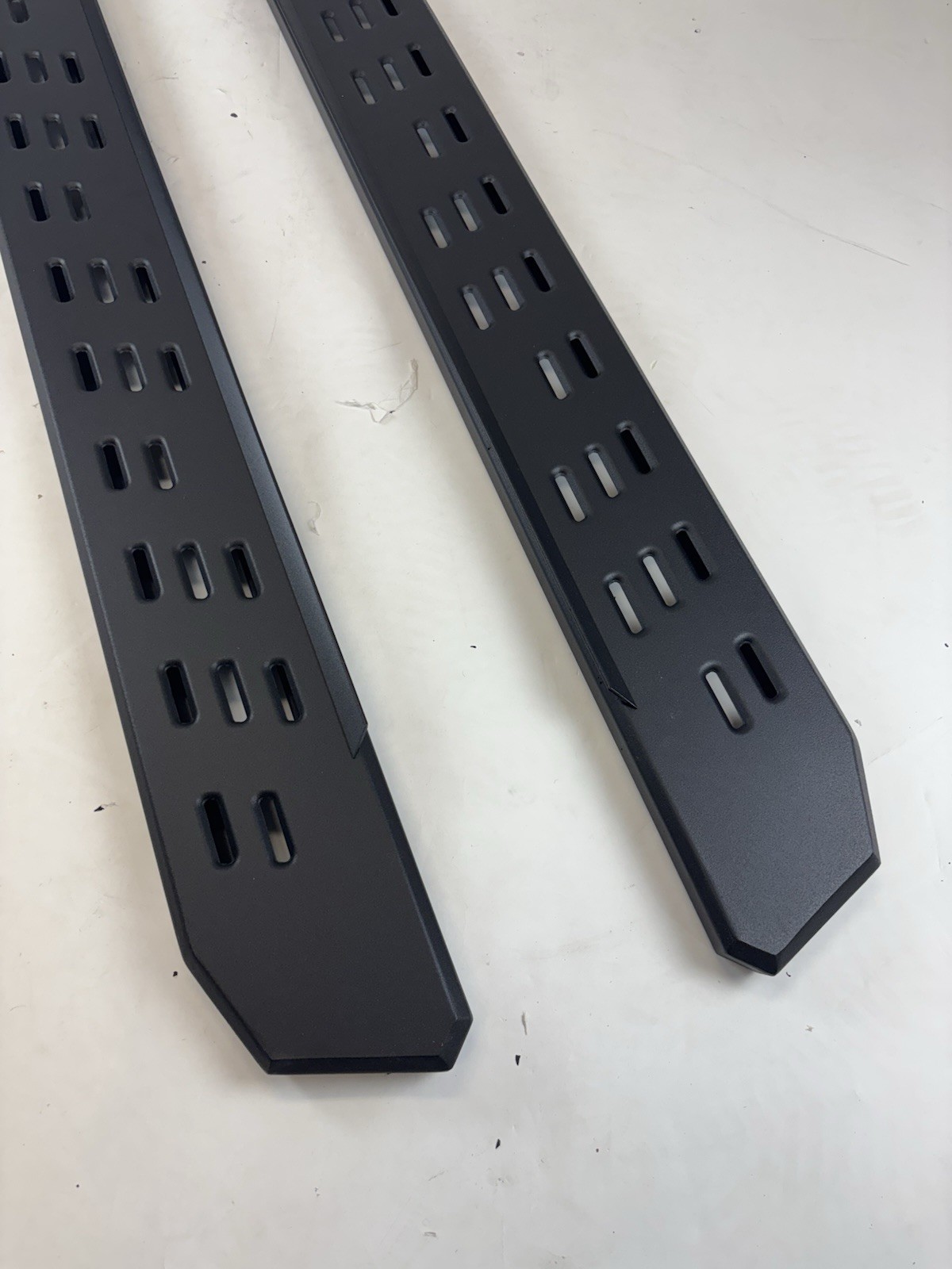 Returned Go Rhino RB30 Running Boards | 69600080PC