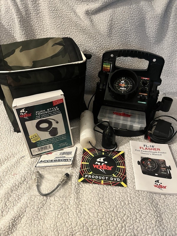 Vexilar FL18 With Extras!Works! Cabela’s 12 V Battery ￼! Carry Case! Used!
