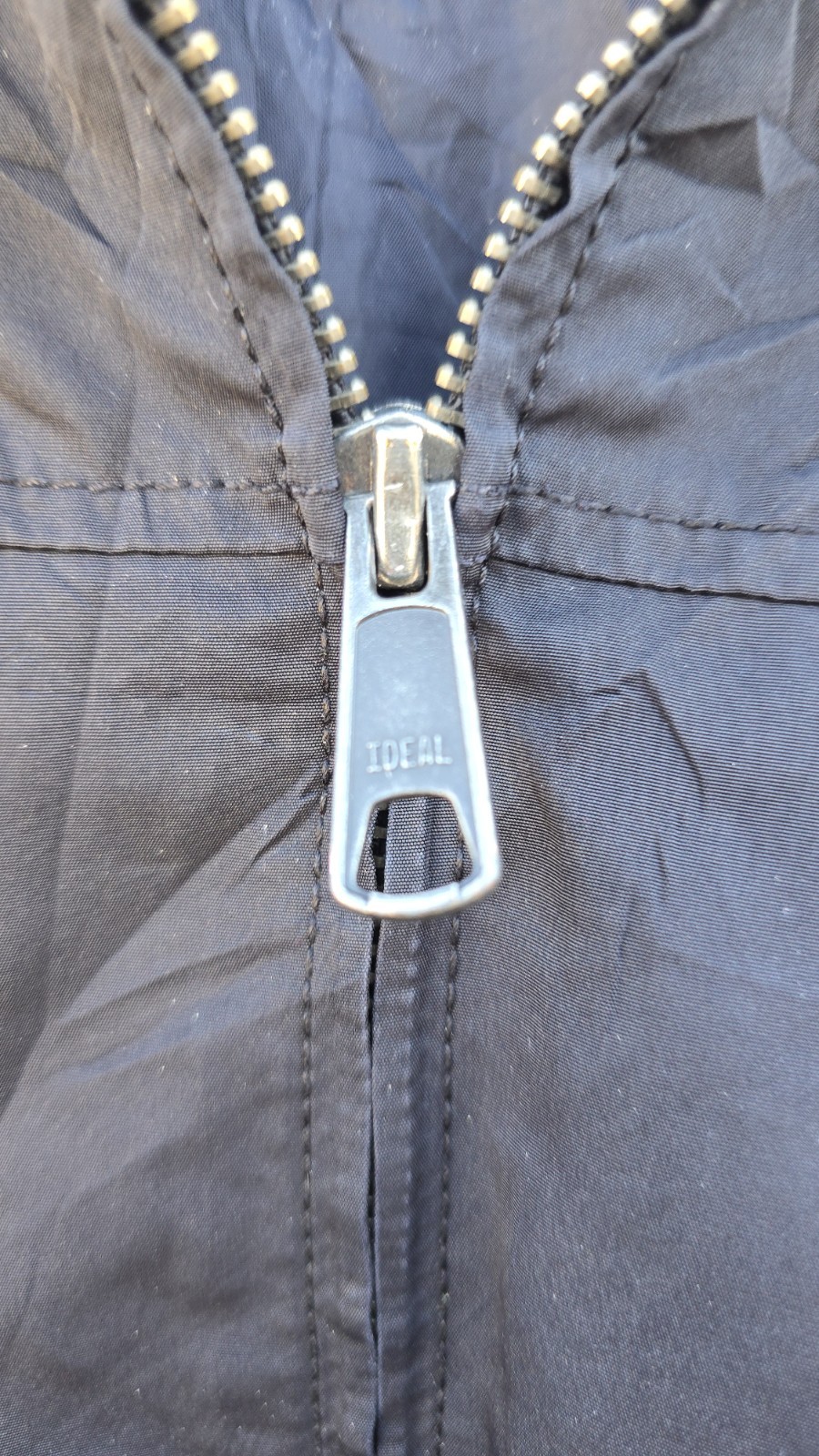 Old Navy Men Medium Polyester Full Zip Windbreake… - image 2