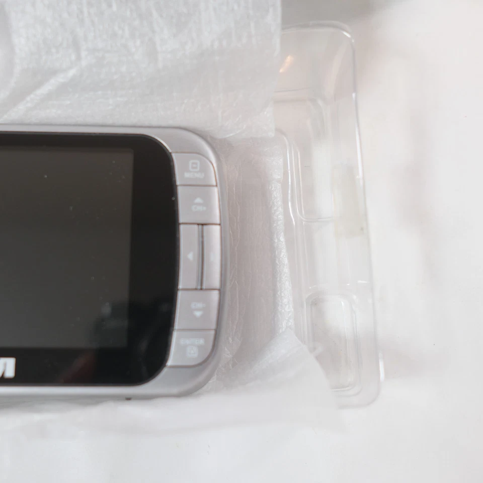 RCA 3.5" LED Digital Handheld Color TV Portable DHT235C *READ - Image 3 of 4