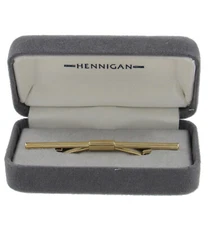 Hennigan Half Round Straight Bar Gold Tone Collar Clip Boxed 2 3/8" USA Made
