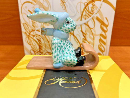 HEREND SLEIGH BUNNY GREEN FISHNET FIGURE,BRAND NEW BOXED,3 inches long - Picture 3 of 5