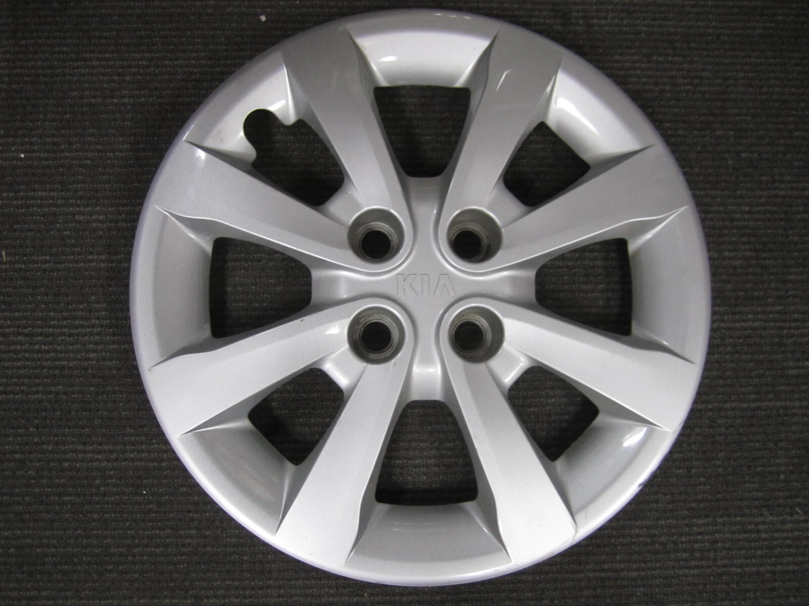 20122017 Kia Rio 15" OEM Wheel Cover Hubcap 529601W150 66025 One (1