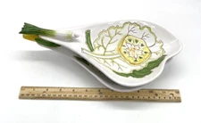 Set Of 2 Italian Ceramic footed “Spoon Rests” Made in Italy Onion Scallions CORN
