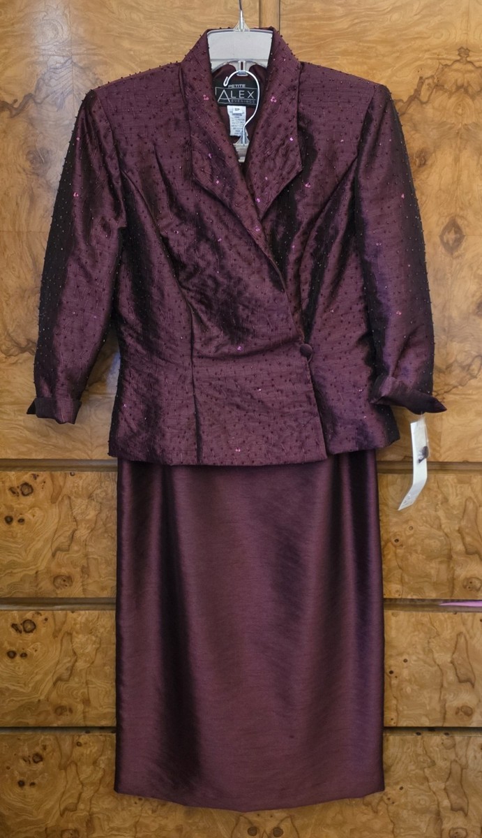 green emerald velvet dress Alex Evenings Rebecca Puff Sleeve Detail Dress Deep Plum / 10 main image 0