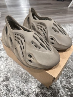 adidas Yeezy Foam Runner Stone Sage SIZE 4 | eBay