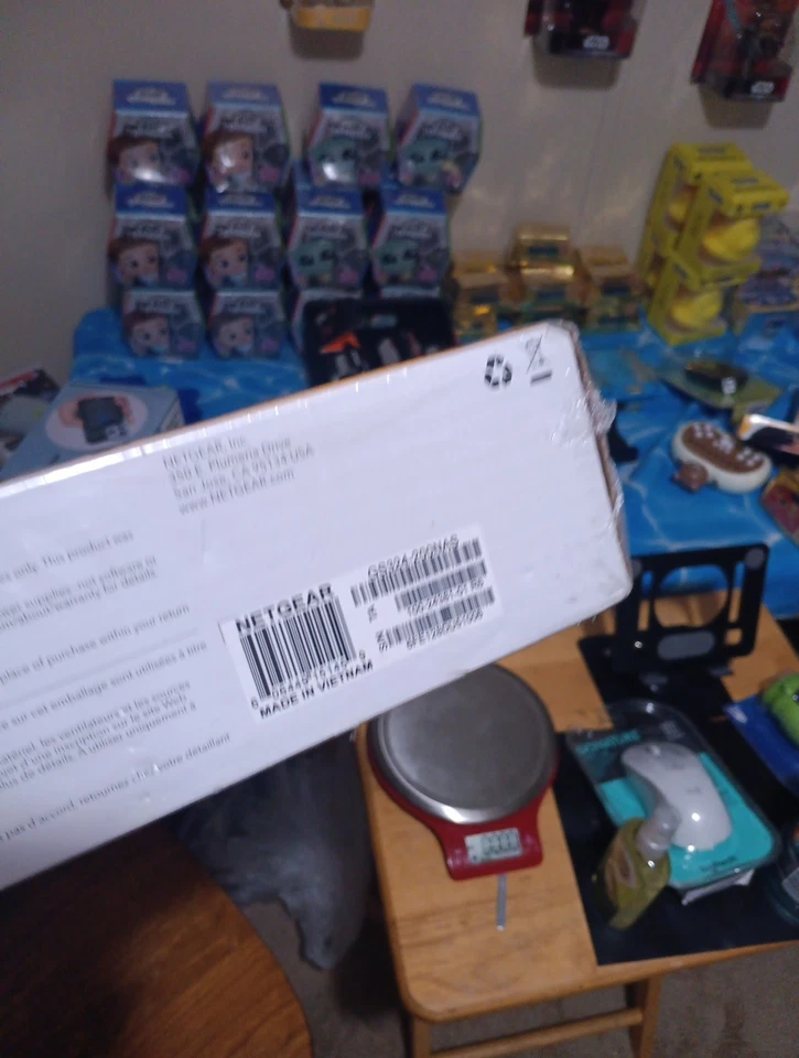 NETGEAR GS324-200NAS 24-Port Gigabit Ethernet Unmanaged Switch - Black - Image 3 of 3