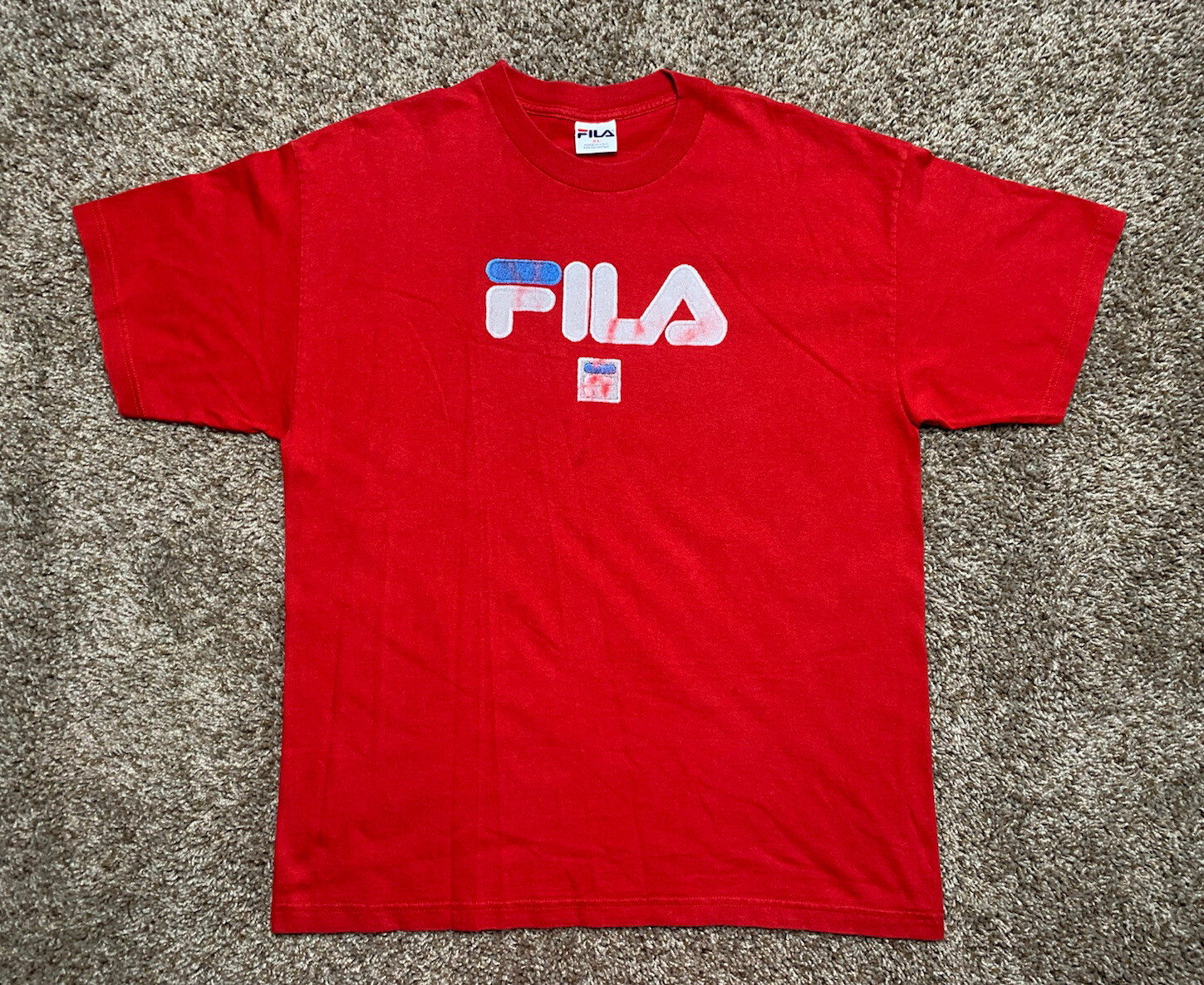 T shirt FILA anni 90 uomo taglia XL logo scritto rosso streetwear made in USA invecchiata