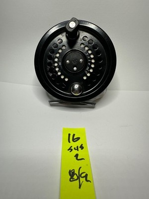 Porte Bobine Multi-Position, de chez Scientific Anglers .jusqu'à 8 bobines