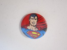 klasyczny metalowy guzik/pin SUPERMAN średnica 1,25 cala ~ DC Comics ~ NOWY