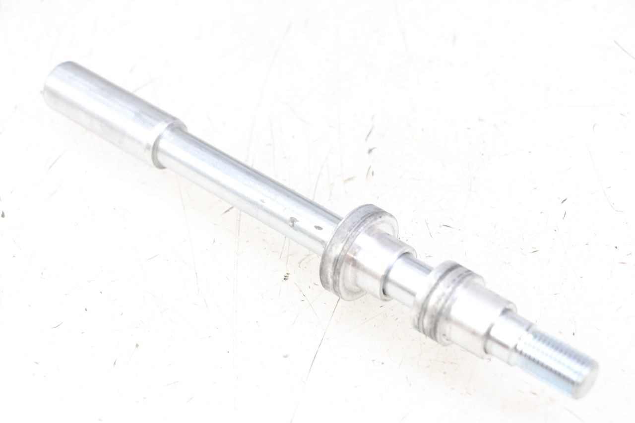 FRONT WHEEL AXLE - VENT DERAPAGE 50 (2018 - 2023)