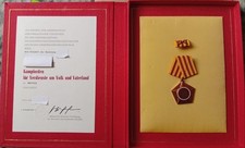 Original DDR Kampforden Bronze, Urkunde und Mappe für Besatzung Flugzeug 