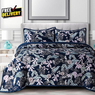 Pariza Printed Oversized Velvet Ultra Soft Luxury Quilt Set with Shams Wrinkle..