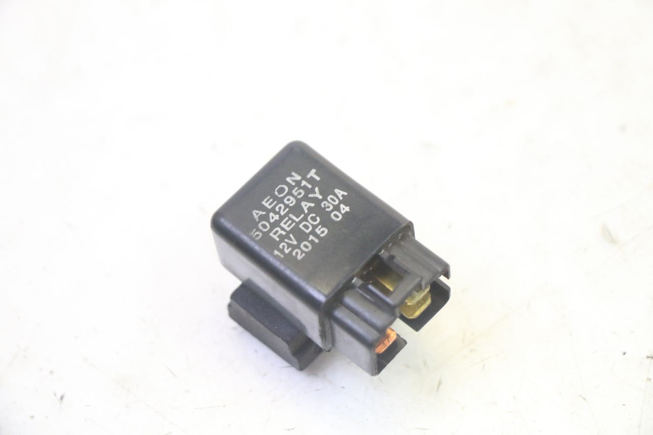 RELE - QUADRO 4 4D 350 (2015 - 2018)