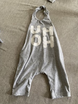 Kleinkind Kinder Baby Junge oder Mädchen ärmellos Buchstaben Druck Neckholder Strampler Overall
