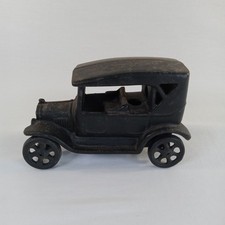Vintage Cast Iron Ford Model T Sedan Coupe Jm 135 Black Antique Toy Vehicle