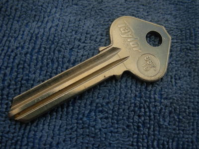 Key Blank--Taylor B57-1D--Russwin-Corbin--AKA--ilco B1011D1-RU49-L11D1-7RU7-7D1R