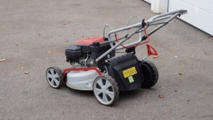 Rasenmäher AL-KO m. Antrieb u. Kundendienst.