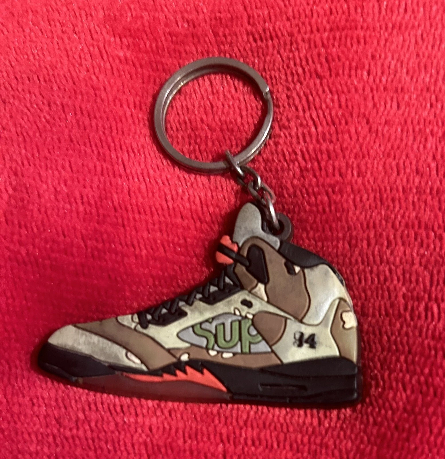Porte clés Supreme Jordan 14