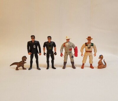 Vintage Kenner Jurassic Park Ian Malcolm Robert Muldoon and Hatchlings Lot