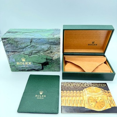 Rolex Box 68.00.71 Booklet Card holder Outer box Color Green Genuine