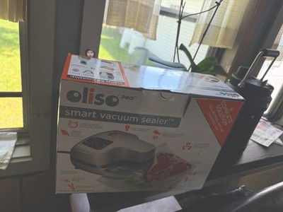Oliso PRO VS95A Smart Vacuum Sealer with 17 Boxes VAC SNAP Bags   Lightly Used