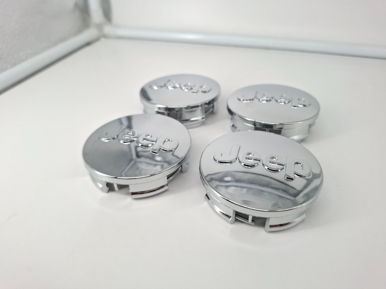 4 TAPPI COPRIMOZZO PER Jeep 63mm esterno BORCHIE CERCHI IN LEGA foto 3