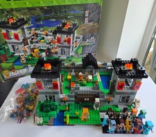 LEGO Minecraft 21127 La Fortezza Set Costruzioni - 100% Completo + 11 Personaggi Extra