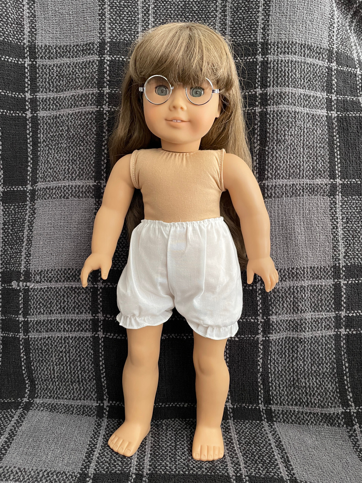 Pleasant Company American Girl Doll Molly w Meet outfit, accessories