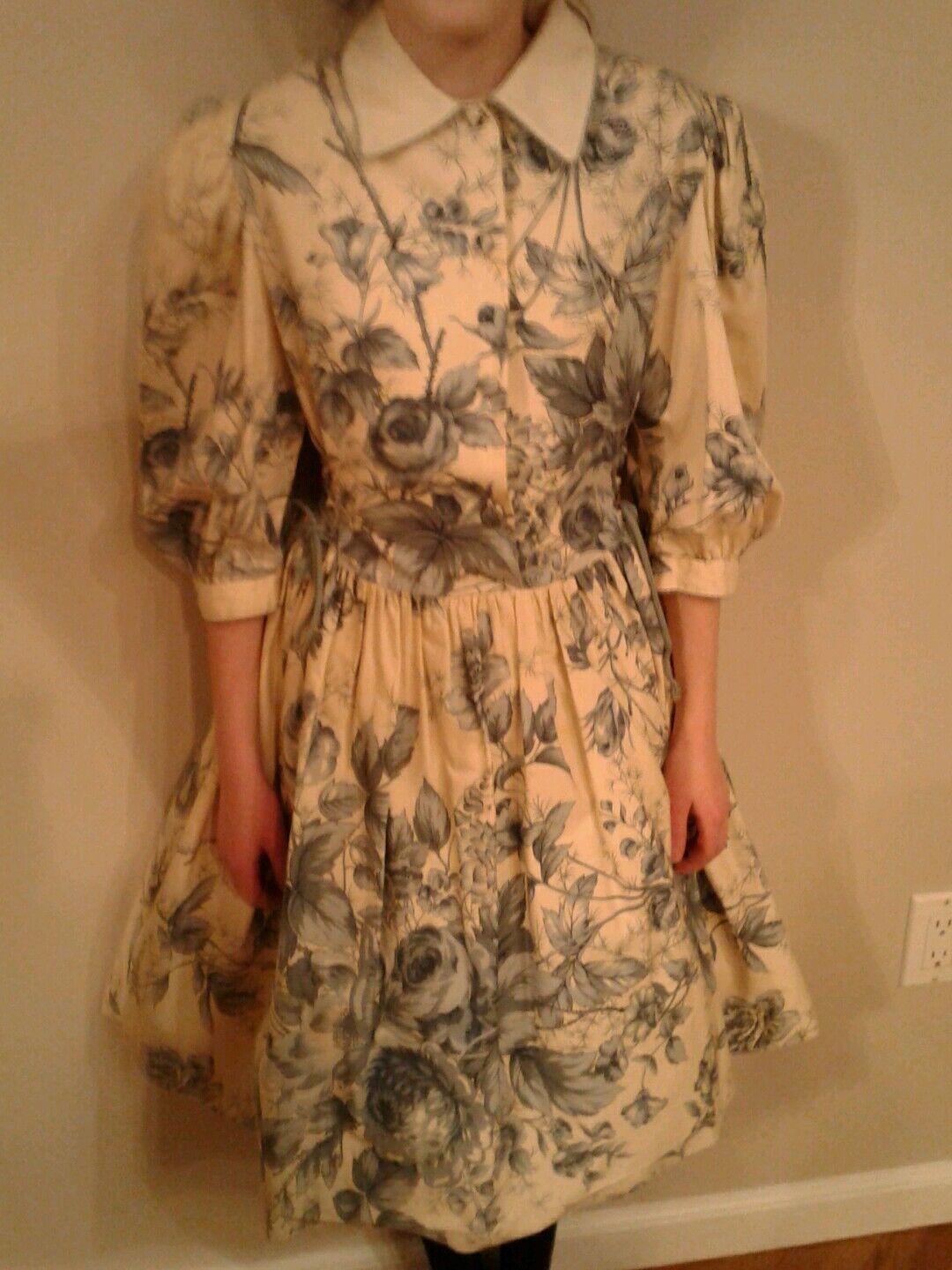 Picture 1 of 3