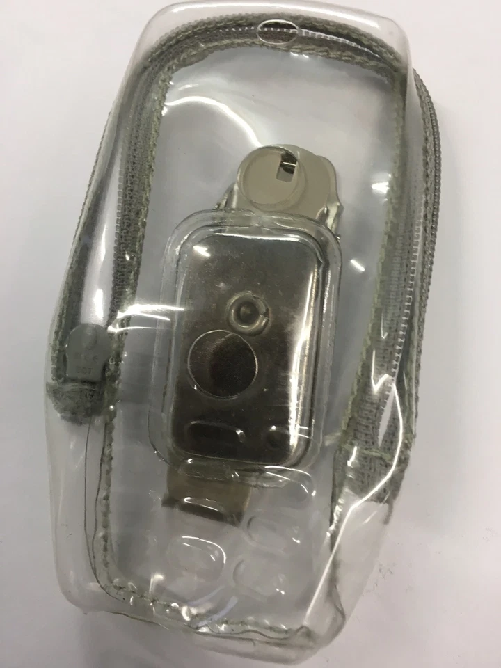 Estuche Sony Ericsson T610i,T630i Extreme Fusion con clip de cinturón de acero transparente XP-ET61 Foto 2 de 4