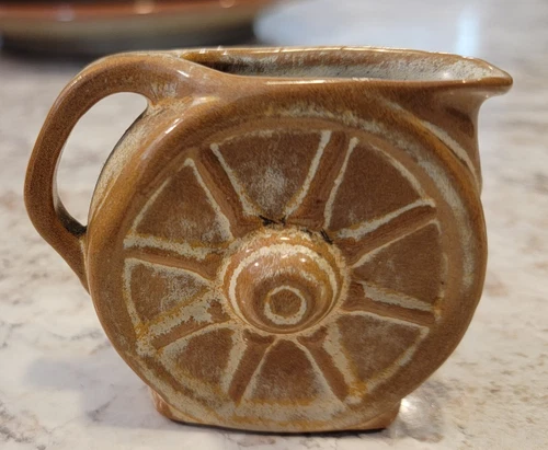 FRANKOMA MINI CREAMER MOLD # 560 DESERT GOLD ON ADA CLAY