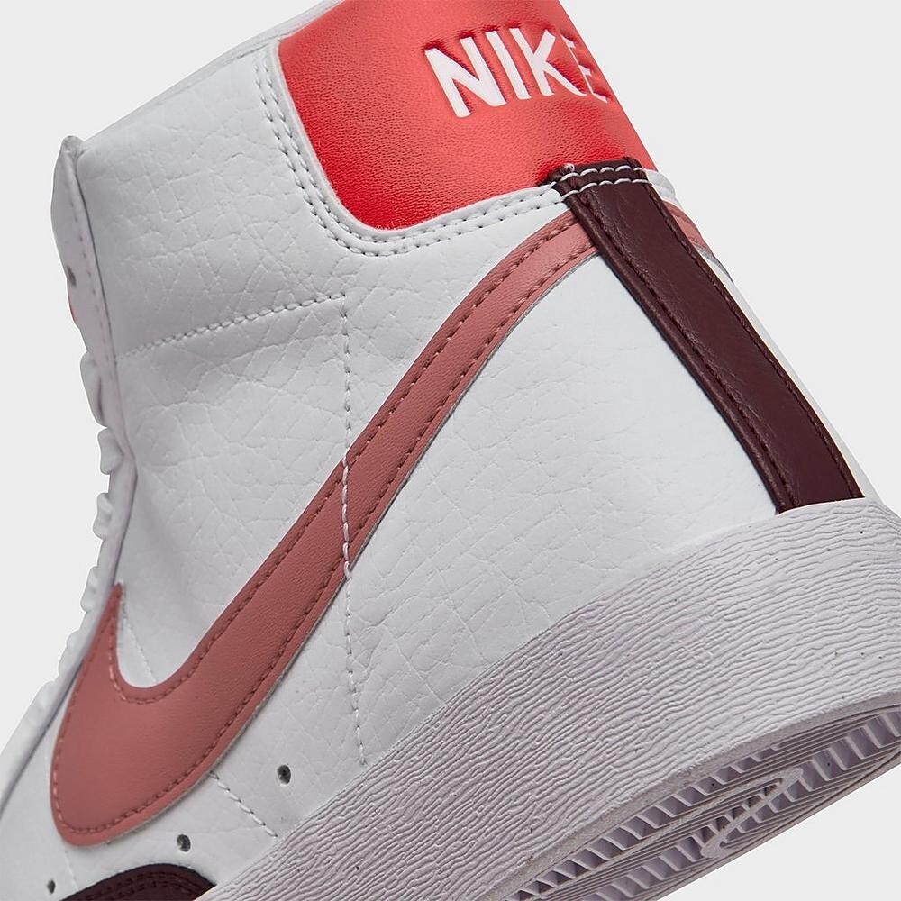 NIB Nike Women's Blazer Mid '77 NN DQ4124 105 Running Trainer