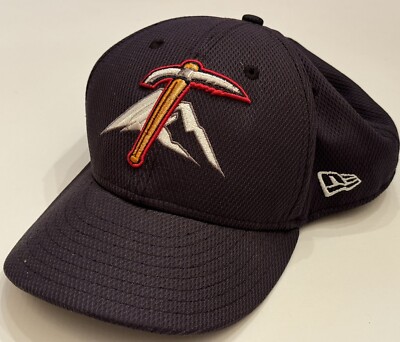 New Era Tacoma Rainiers Mountain Logo Fitted MILB Baseball Hat Cap Size 7 17/8